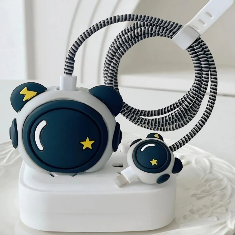 Astronaut charger case